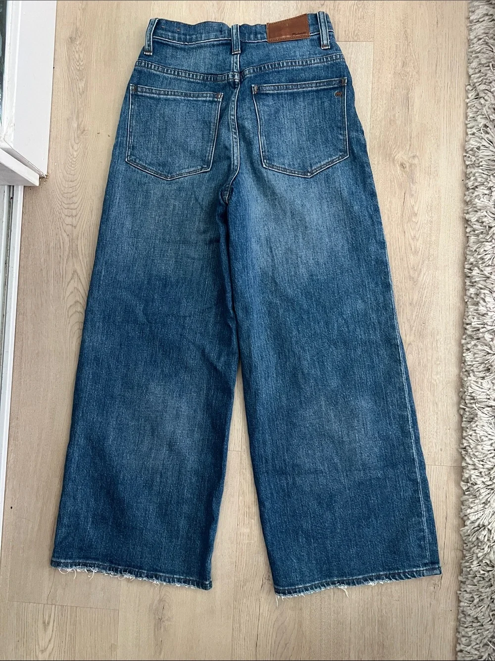 Madewell Wide Leg Crop Blue Jeans - Classic Denim - Picture 3 of 5